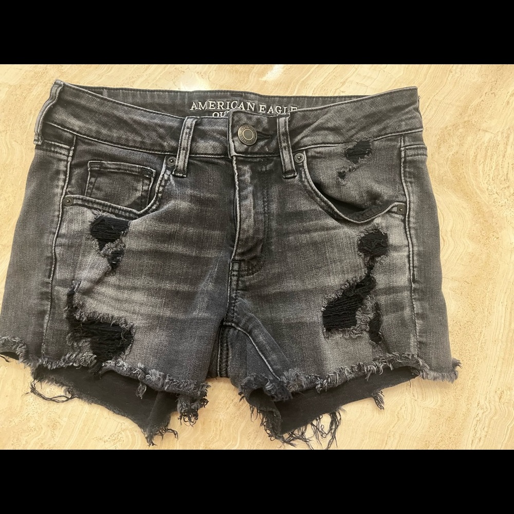 American Eagle midi shorts size 6